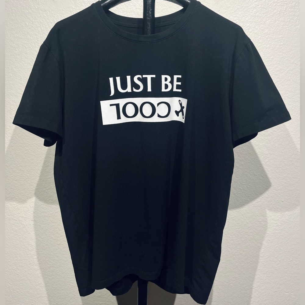 Black & White Graphic Tee - Size M (Women’s)